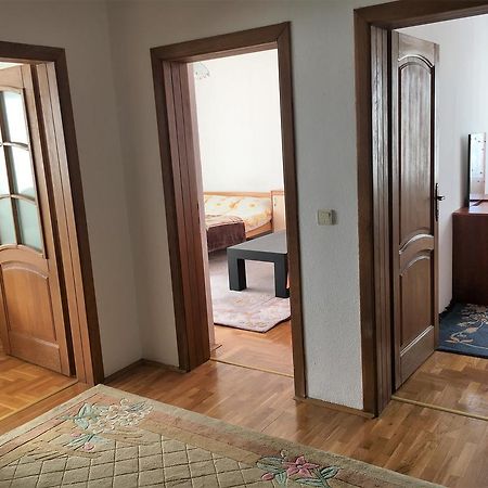 Center Apartment 普里什蒂纳 外观 照片