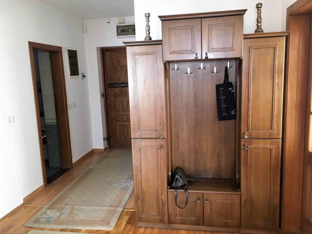 Center Apartment 普里什蒂纳 外观 照片